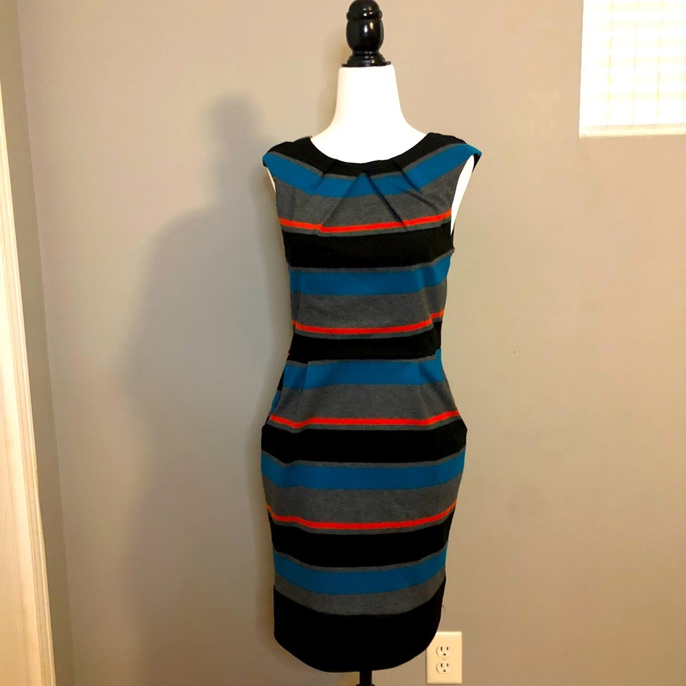Colori dress size small.